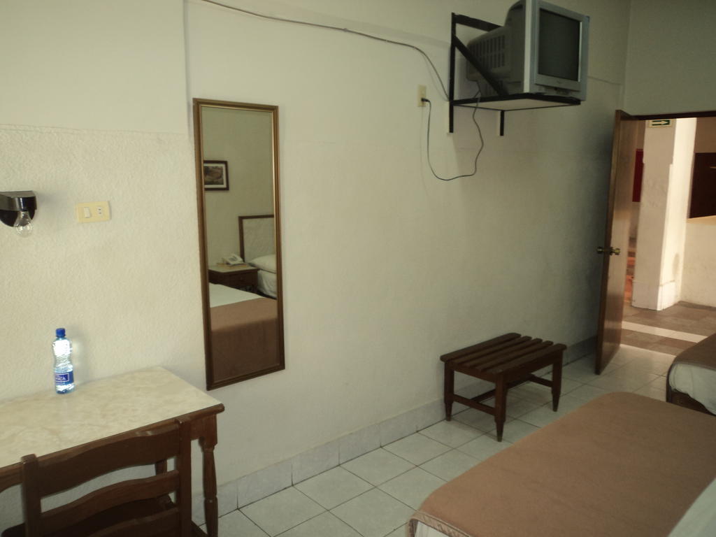 Hotel Kuraica Ciudad Obregón الغرفة الصورة